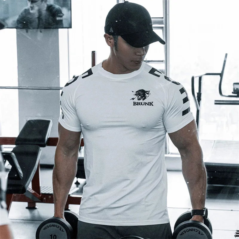 2025 Summer New Men T-shirt Sports Leisure Running Fitness